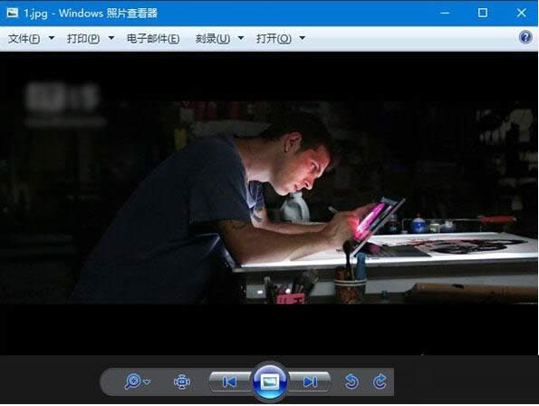 Win10ϵy(tng)O(sh)Ƭ鿴ɫDĽ̳